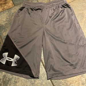 Boys under Armour shorts